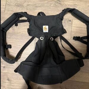 Ergobaby Black Carrier
